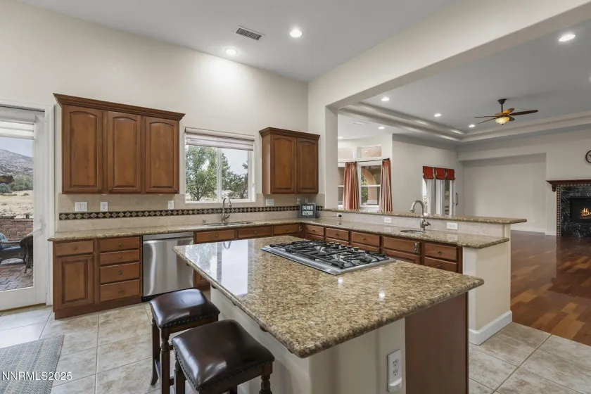 6225 Elk Ivory, Reno, Nevada 89511, 4 Bedrooms Bedrooms, ,4 BathroomsBathrooms,Residential,Residential,Elk Ivory,250057101