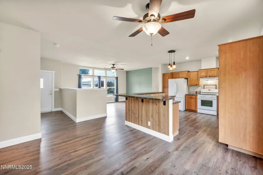 188 Rose Peak, Dayton, Nevada 89403, 3 Bedrooms Bedrooms, ,2 BathroomsBathrooms,Residential,Residential,Rose Peak,250057103