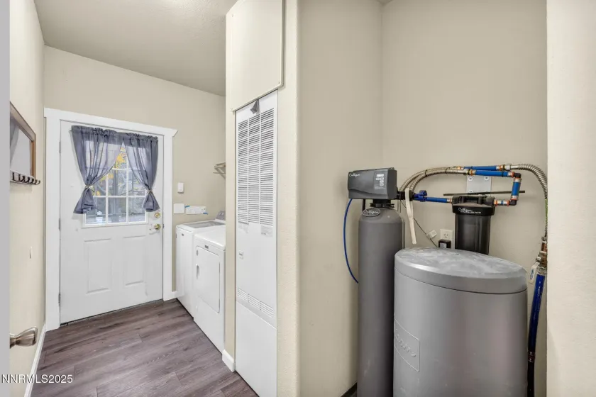 188 Rose Peak, Dayton, Nevada 89403, 3 Bedrooms Bedrooms, ,2 BathroomsBathrooms,Residential,Residential,Rose Peak,250057103
