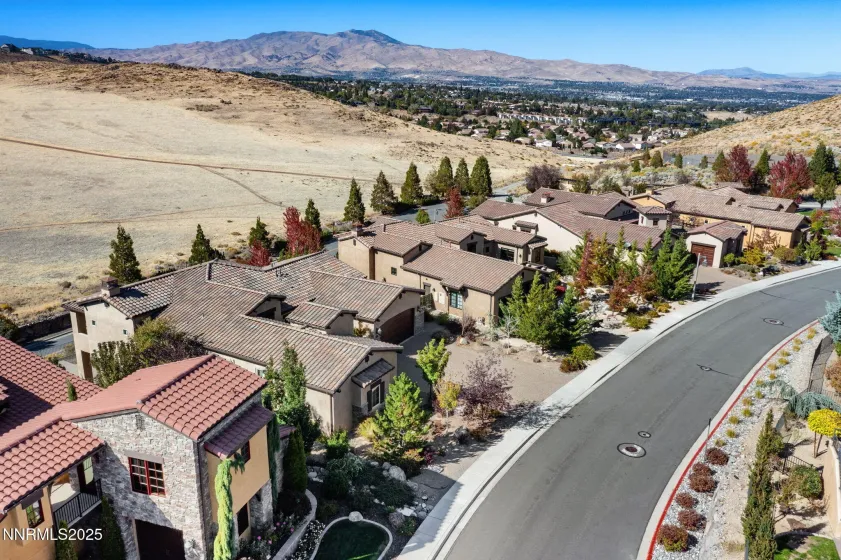 3172 Vista Favoloso, Reno, Nevada 89519, 4 Bedrooms Bedrooms, ,5 BathroomsBathrooms,Residential,Residential,Vista Favoloso,250057105