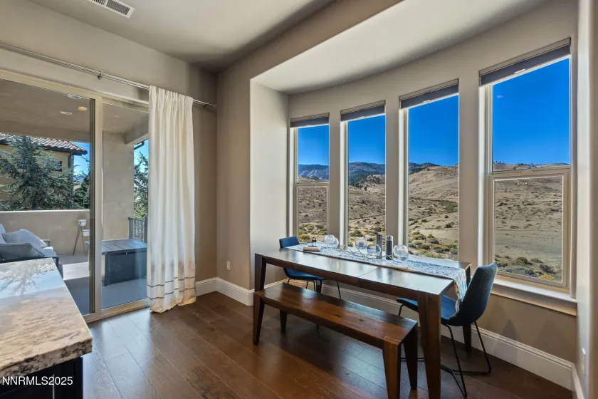 3172 Vista Favoloso, Reno, Nevada 89519, 4 Bedrooms Bedrooms, ,5 BathroomsBathrooms,Residential,Residential,Vista Favoloso,250057105