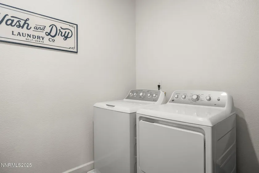 9720 Quartette, Reno, Nevada 89521, 4 Bedrooms Bedrooms, ,3 BathroomsBathrooms,Residential,Residential,Quartette,250057106