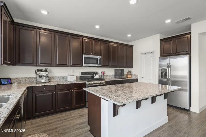 9720 Quartette, Reno, Nevada 89521, 4 Bedrooms Bedrooms, ,3 BathroomsBathrooms,Residential,Residential,Quartette,250057106