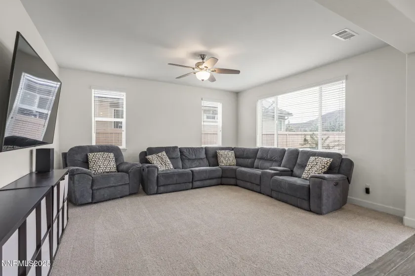 9720 Quartette, Reno, Nevada 89521, 4 Bedrooms Bedrooms, ,3 BathroomsBathrooms,Residential,Residential,Quartette,250057106