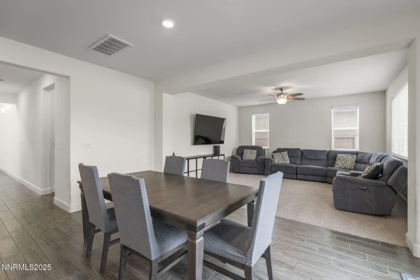 9720 Quartette, Reno, Nevada 89521, 4 Bedrooms Bedrooms, ,3 BathroomsBathrooms,Residential,Residential,Quartette,250057106