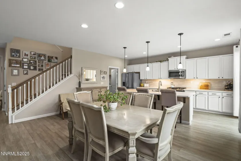 3723 Ancestor, Sparks, Nevada 89436, 4 Bedrooms Bedrooms, ,3 BathroomsBathrooms,Residential,Residential,Ancestor,250057113