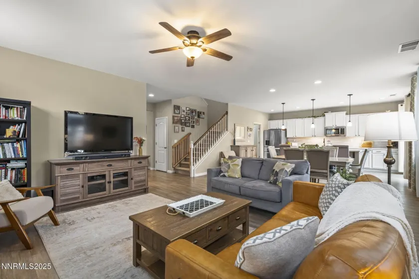 3723 Ancestor, Sparks, Nevada 89436, 4 Bedrooms Bedrooms, ,3 BathroomsBathrooms,Residential,Residential,Ancestor,250057113