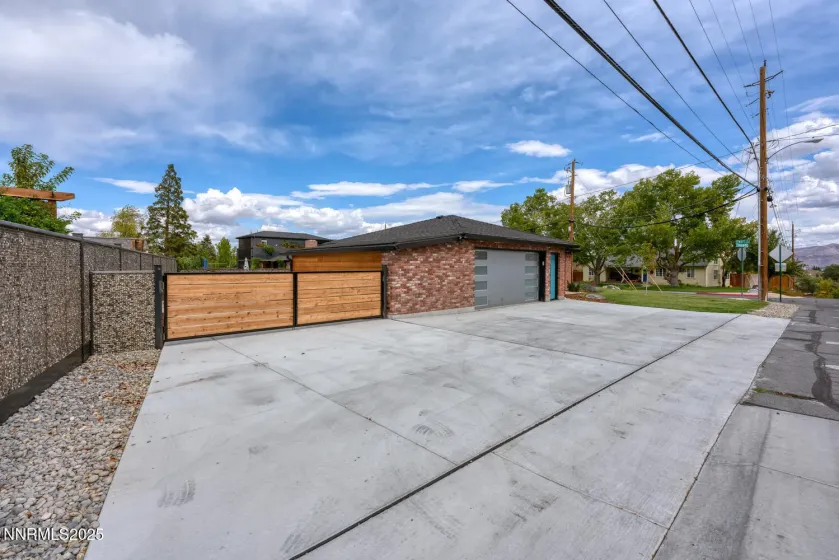 2395 Watt, Reno, Nevada 89509, 3 Bedrooms Bedrooms, ,2 BathroomsBathrooms,Residential Lease,Manufactured,Watt,250057120