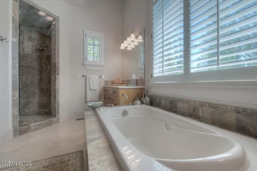 6553 Champetre, Reno, Nevada 89511, 3 Bedrooms Bedrooms, ,3 BathroomsBathrooms,Residential,Residential,Champetre,250057122