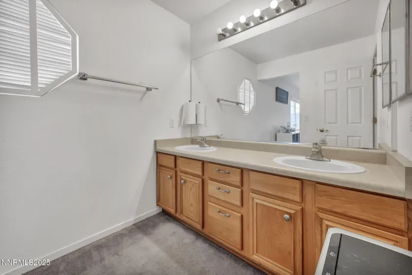 17795 Oakview, Reno, Nevada 89508, 4 Bedrooms Bedrooms, ,3 BathroomsBathrooms,Residential Lease,Manufactured,Oakview,250057124