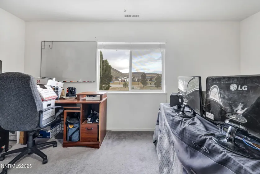 17795 Oakview, Reno, Nevada 89508, 4 Bedrooms Bedrooms, ,3 BathroomsBathrooms,Residential Lease,Manufactured,Oakview,250057124
