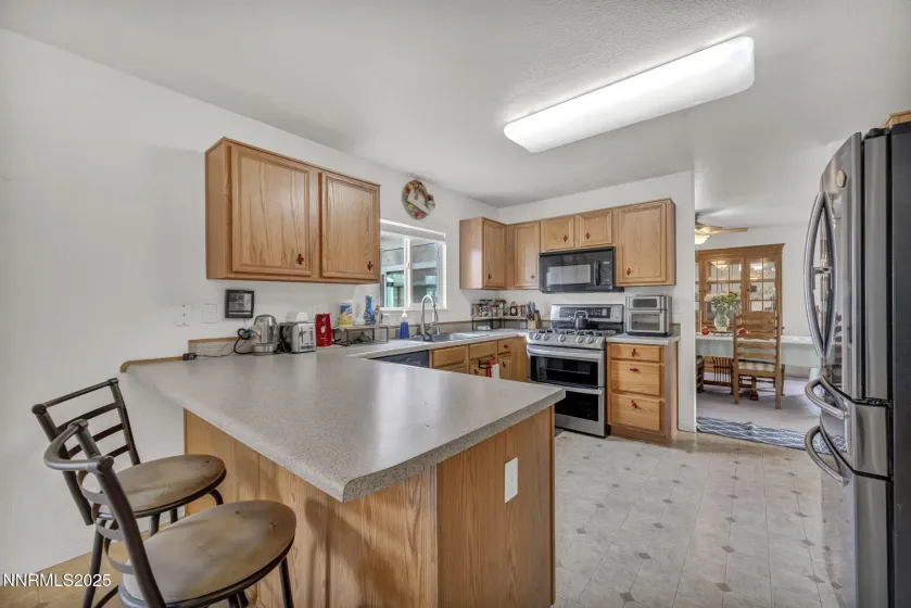 17795 Oakview, Reno, Nevada 89508, 4 Bedrooms Bedrooms, ,3 BathroomsBathrooms,Residential Lease,Manufactured,Oakview,250057124