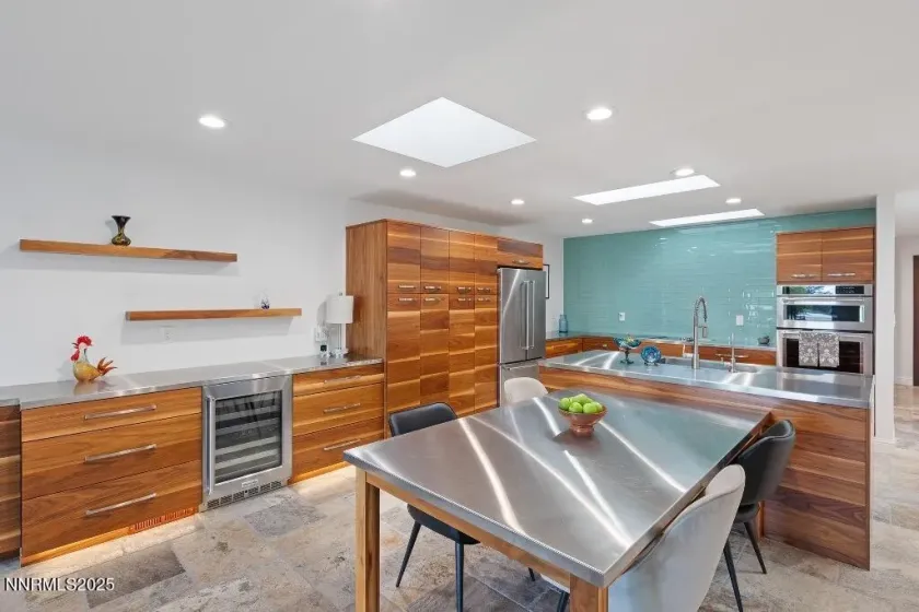 4811 Lakeridge, Reno, Nevada 89509, 2 Bedrooms Bedrooms, ,4 BathroomsBathrooms,Residential,Residential,Lakeridge,250057128
