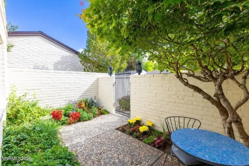 4811 Lakeridge, Reno, Nevada 89509, 2 Bedrooms Bedrooms, ,4 BathroomsBathrooms,Residential,Residential,Lakeridge,250057128
