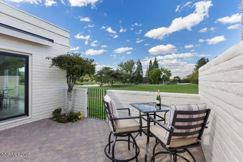 4811 Lakeridge, Reno, Nevada 89509, 2 Bedrooms Bedrooms, ,4 BathroomsBathrooms,Residential,Residential,Lakeridge,250057128