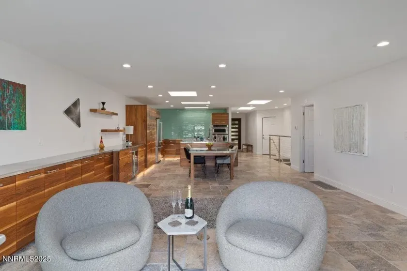 4811 Lakeridge, Reno, Nevada 89509, 2 Bedrooms Bedrooms, ,4 BathroomsBathrooms,Residential,Residential,Lakeridge,250057128
