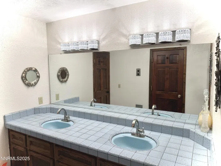 1616 Belarra, Minden, Nevada 89423, 3 Bedrooms Bedrooms, ,3 BathroomsBathrooms,Residential,Residential,Belarra,250057133