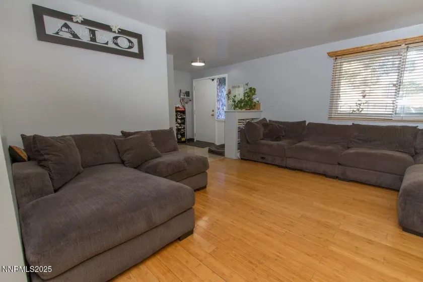 7360 Berryhill, Reno, Nevada 89511, 3 Bedrooms Bedrooms, ,3 BathroomsBathrooms,Residential,Residential,Berryhill,250057136