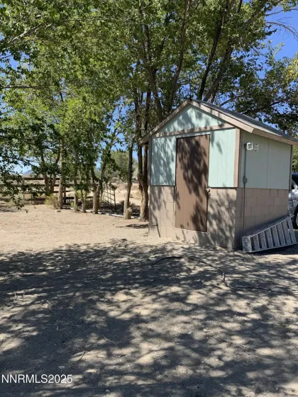 58 Lois, Round Mountain, Nevada 89045, 3 Bedrooms Bedrooms, ,2 BathroomsBathrooms,Residential,Residential,Lois,250054346