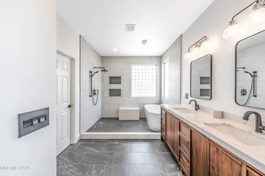 1770 Kodiak, Reno, Nevada 89511, 4 Bedrooms Bedrooms, ,3 BathroomsBathrooms,Residential,Residential,Kodiak,250057137