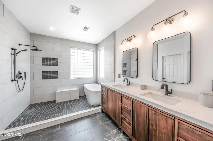 1770 Kodiak, Reno, Nevada 89511, 4 Bedrooms Bedrooms, ,3 BathroomsBathrooms,Residential,Residential,Kodiak,250057137