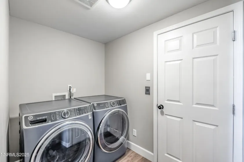1770 Kodiak, Reno, Nevada 89511, 4 Bedrooms Bedrooms, ,3 BathroomsBathrooms,Residential,Residential,Kodiak,250057137