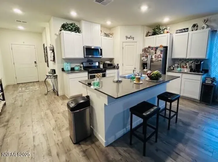 1004 Conifer, Fallon, Nevada 89406, 3 Bedrooms Bedrooms, ,2 BathroomsBathrooms,Residential,Residential,Conifer,250057138