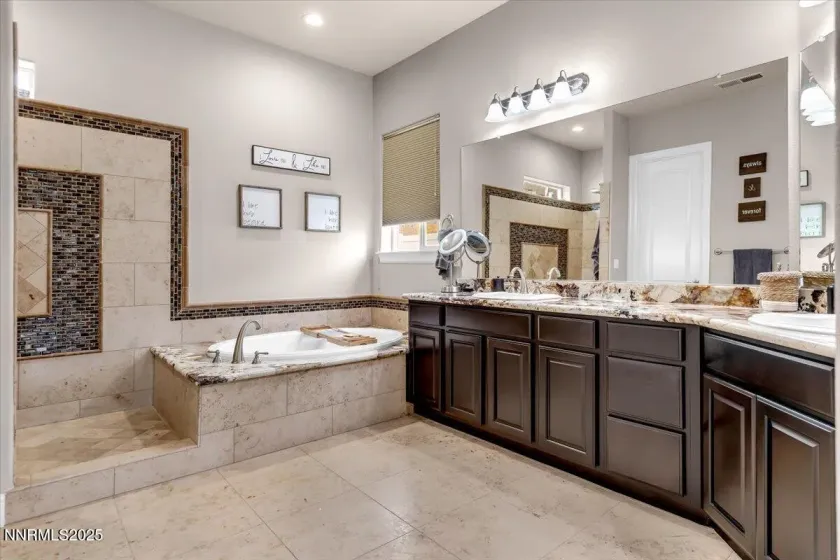 11586 Anthem, Spanish Springs, Nevada 89441, 5 Bedrooms Bedrooms, ,4 BathroomsBathrooms,Residential,Residential,Anthem,250057139