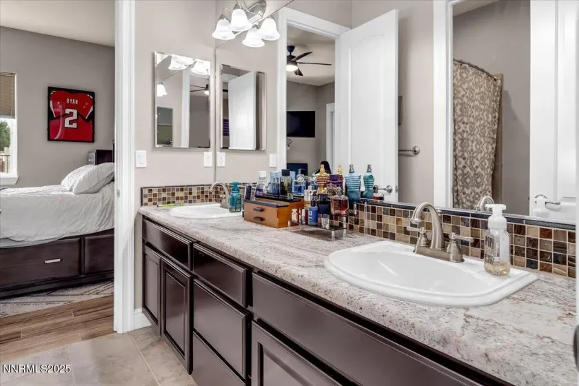 11586 Anthem, Spanish Springs, Nevada 89441, 5 Bedrooms Bedrooms, ,4 BathroomsBathrooms,Residential,Residential,Anthem,250057139