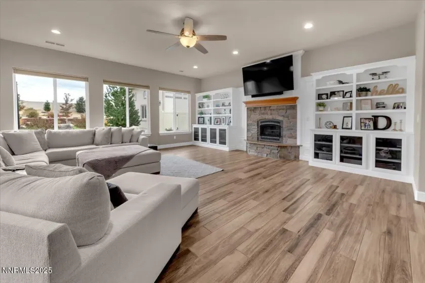 11586 Anthem, Spanish Springs, Nevada 89441, 5 Bedrooms Bedrooms, ,4 BathroomsBathrooms,Residential,Residential,Anthem,250057139
