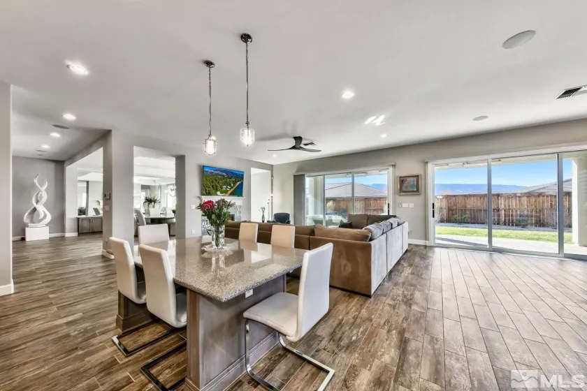 9895 Gainsborough, Reno, Nevada 89521, 5 Bedrooms Bedrooms, ,5 BathroomsBathrooms,Residential,Residential,Gainsborough,250004841
