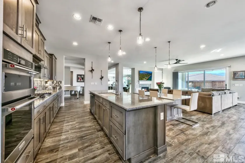 9895 Gainsborough, Reno, Nevada 89521, 5 Bedrooms Bedrooms, ,5 BathroomsBathrooms,Residential,Residential,Gainsborough,250004841