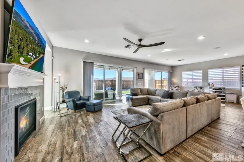 9895 Gainsborough, Reno, Nevada 89521, 5 Bedrooms Bedrooms, ,5 BathroomsBathrooms,Residential,Residential,Gainsborough,250004841