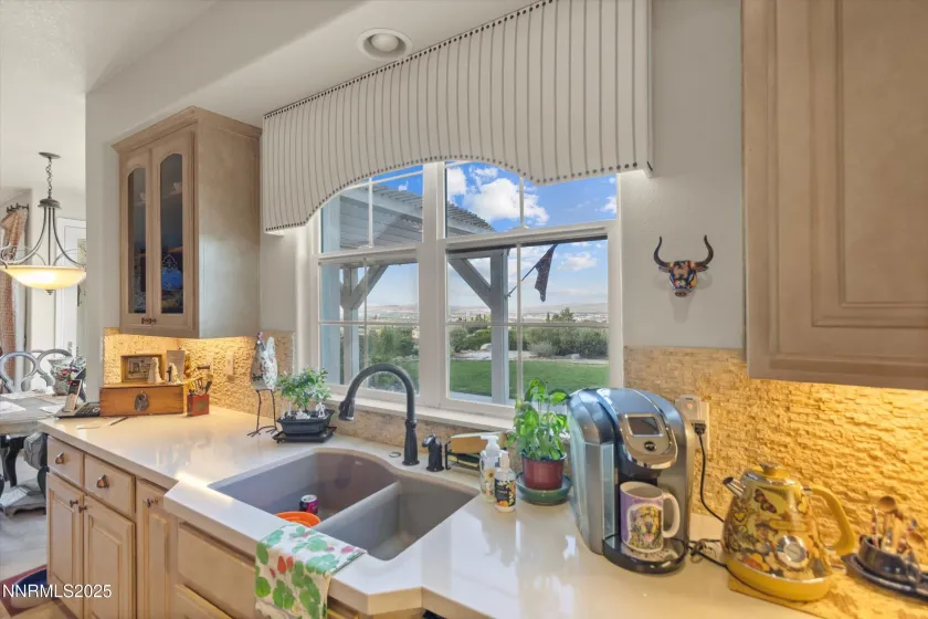 2966 Eagle Rock, Reno, Nevada 89511, 5 Bedrooms Bedrooms, ,5 BathroomsBathrooms,Residential,Residential,Eagle Rock,250057140