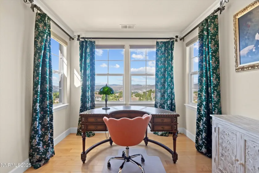 2966 Eagle Rock, Reno, Nevada 89511, 5 Bedrooms Bedrooms, ,5 BathroomsBathrooms,Residential,Residential,Eagle Rock,250057140