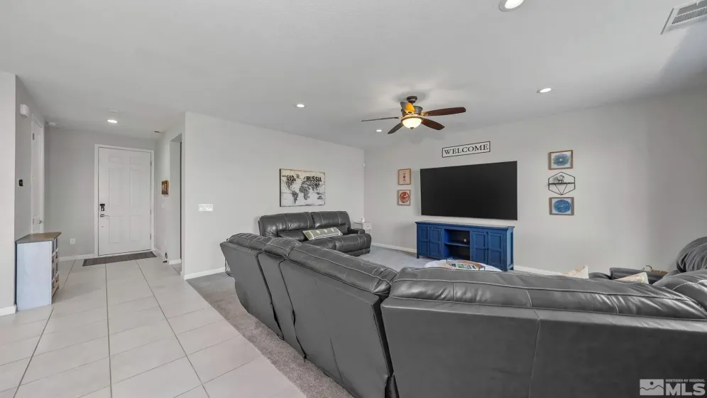 2282 Selway, Sparks, Nevada 89436, 3 Bedrooms Bedrooms, ,3 BathroomsBathrooms,Residential,Residential,Selway,250057141