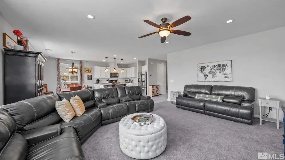 2282 Selway, Sparks, Nevada 89436, 3 Bedrooms Bedrooms, ,3 BathroomsBathrooms,Residential,Residential,Selway,250057141