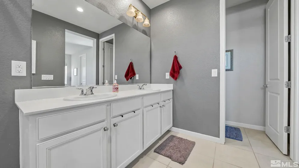 2282 Selway, Sparks, Nevada 89436, 3 Bedrooms Bedrooms, ,3 BathroomsBathrooms,Residential,Residential,Selway,250057141
