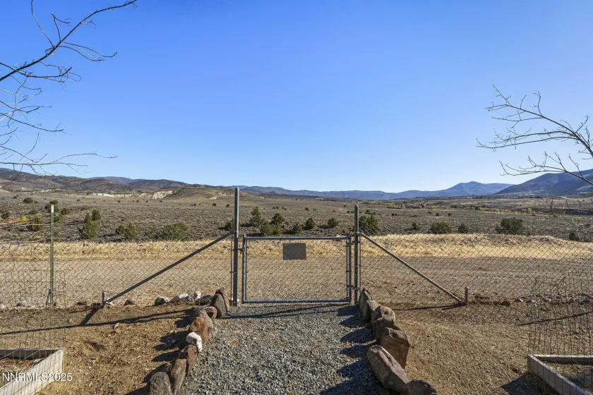 5700 Twin Springs, Reno, Nevada 89510, 4 Bedrooms Bedrooms, ,3 BathroomsBathrooms,Residential,Residential,Twin Springs,250057144