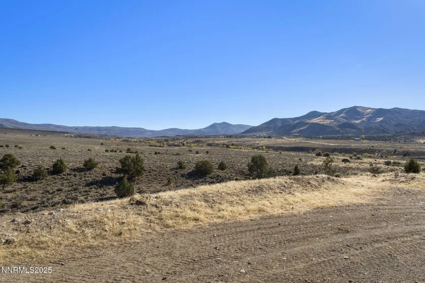 5700 Twin Springs, Reno, Nevada 89510, 4 Bedrooms Bedrooms, ,3 BathroomsBathrooms,Residential,Residential,Twin Springs,250057144