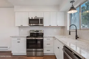 621 Smithridge, Reno, Nevada 89502, 2 Bedrooms Bedrooms, ,2 BathroomsBathrooms,Residential,Residential,Smithridge,250057143