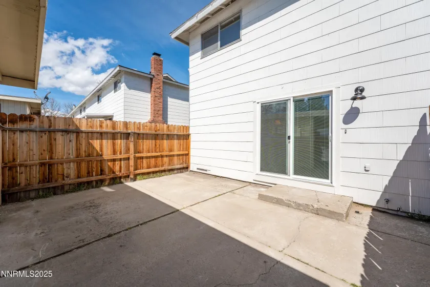 621 Smithridge, Reno, Nevada 89502, 2 Bedrooms Bedrooms, ,2 BathroomsBathrooms,Residential,Residential,Smithridge,250057143