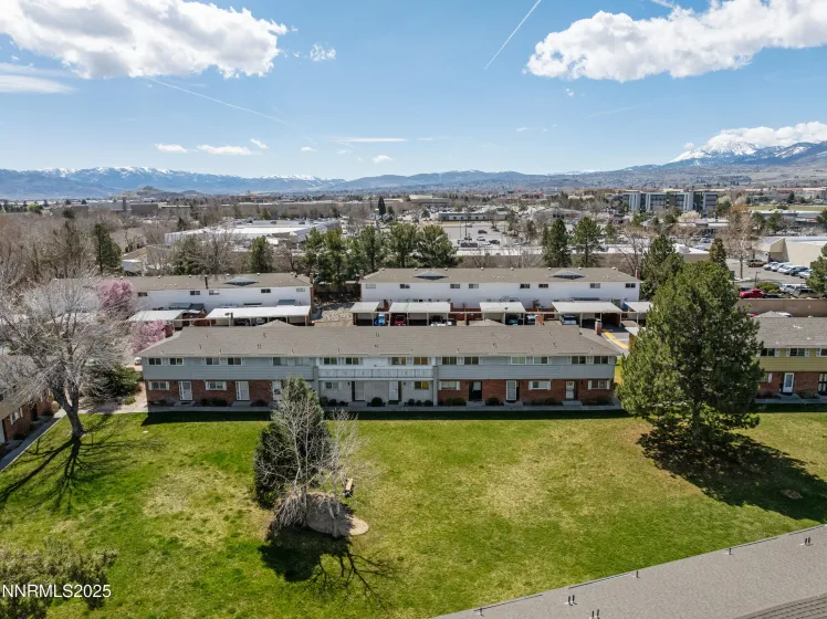 621 Smithridge, Reno, Nevada 89502, 2 Bedrooms Bedrooms, ,2 BathroomsBathrooms,Residential,Residential,Smithridge,250057143