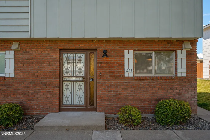 621 Smithridge, Reno, Nevada 89502, 2 Bedrooms Bedrooms, ,2 BathroomsBathrooms,Residential,Residential,Smithridge,250057143