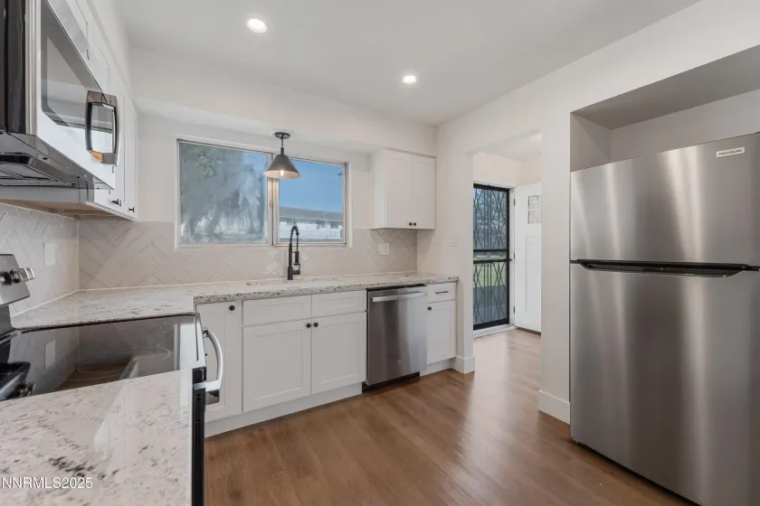 621 Smithridge, Reno, Nevada 89502, 2 Bedrooms Bedrooms, ,2 BathroomsBathrooms,Residential,Residential,Smithridge,250057143