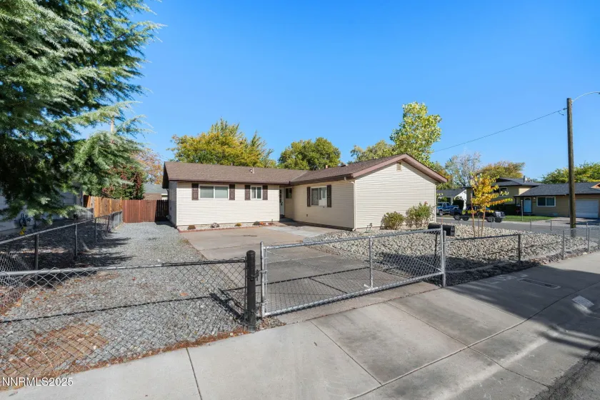 3264 Barbara, Reno, Nevada 89503, 3 Bedrooms Bedrooms, ,2 BathroomsBathrooms,Residential,Residential,Barbara,250057147