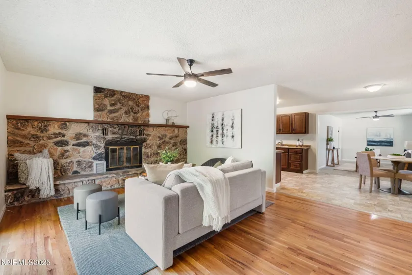3264 Barbara, Reno, Nevada 89503, 3 Bedrooms Bedrooms, ,2 BathroomsBathrooms,Residential,Residential,Barbara,250057147