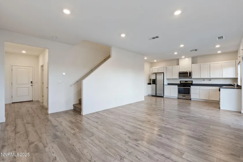 8791 Portia, Reno, Nevada 89506, 4 Bedrooms Bedrooms, ,3 BathroomsBathrooms,Residential,Residential,Portia,250057153