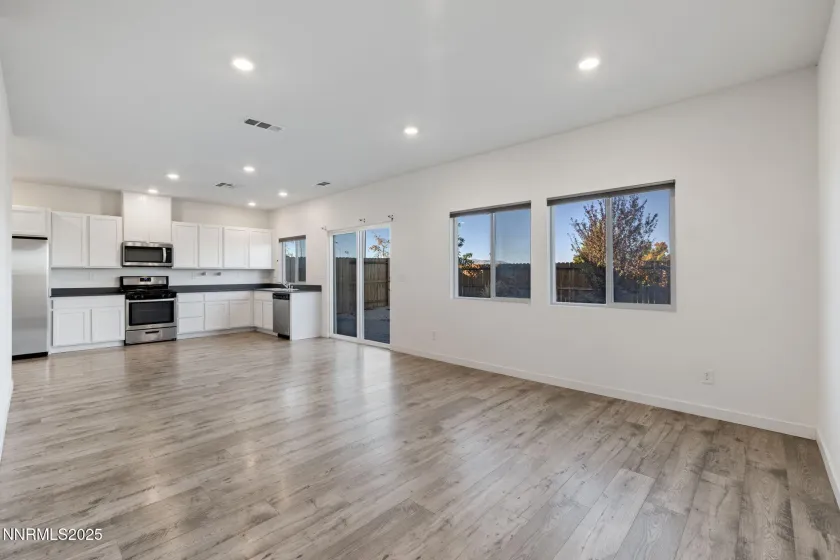 8791 Portia, Reno, Nevada 89506, 4 Bedrooms Bedrooms, ,3 BathroomsBathrooms,Residential,Residential,Portia,250057153
