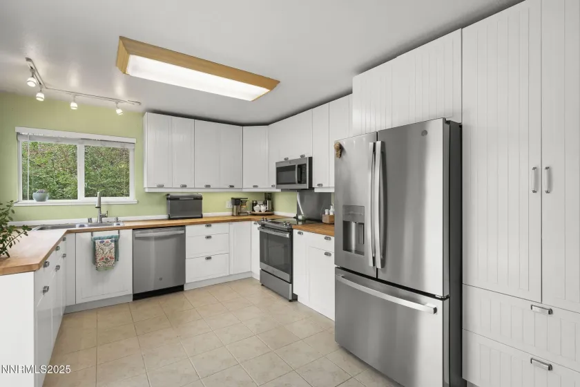 3020 Cisco, Reno, Nevada 89502, 3 Bedrooms Bedrooms, ,2 BathroomsBathrooms,Residential,Residential,Cisco,250057152